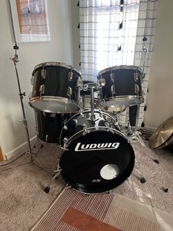 Vintage Ludwig Drum Set / Kit 22.16,14, 13