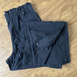 ATHLETA Women’s Black PullOn Elastic Waist Lightweight Activewear Pants size 10