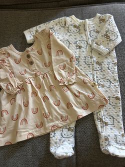 Baby Girl Outfit Bundle size 0-3 months