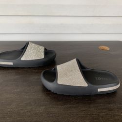 Rouge women slides size 10