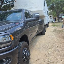 Moving rvs 5th wheels.bumper pulls....boats etc..hot Shots