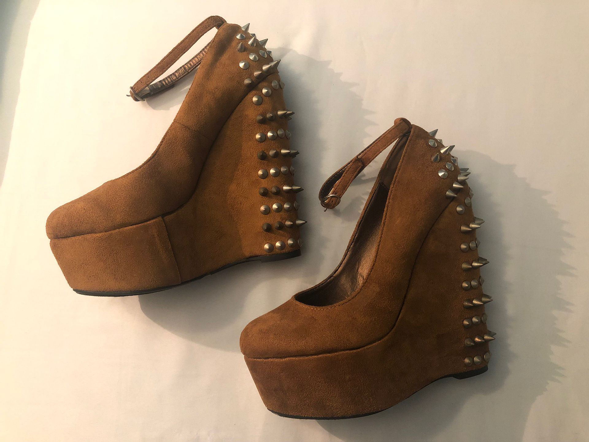 NEW Lt Brown/Camel Spike Wedge Heels