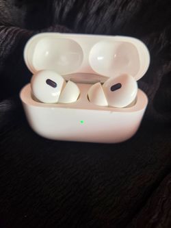 Apple AirPods Pro with Charging Case