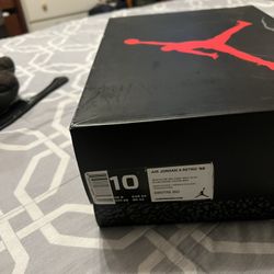 really beat up shoes size 10
