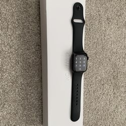 APPLE Series 5 Watch 40mm Aluminum 