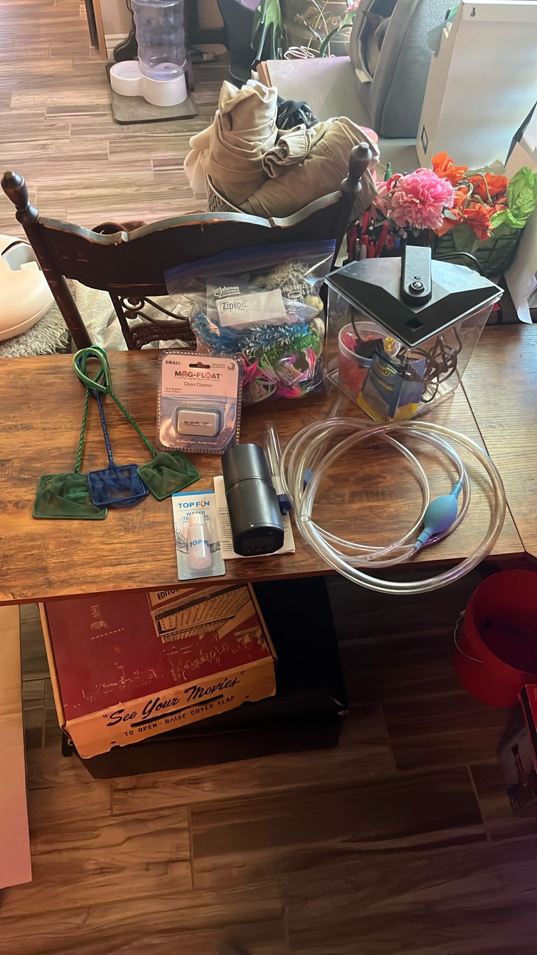 Mini aquarium + supplies