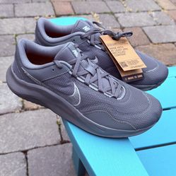 Mens Nike Legend Essential 3 Next Nature Workout Sneakers Light Smoke Grey Sz 9 