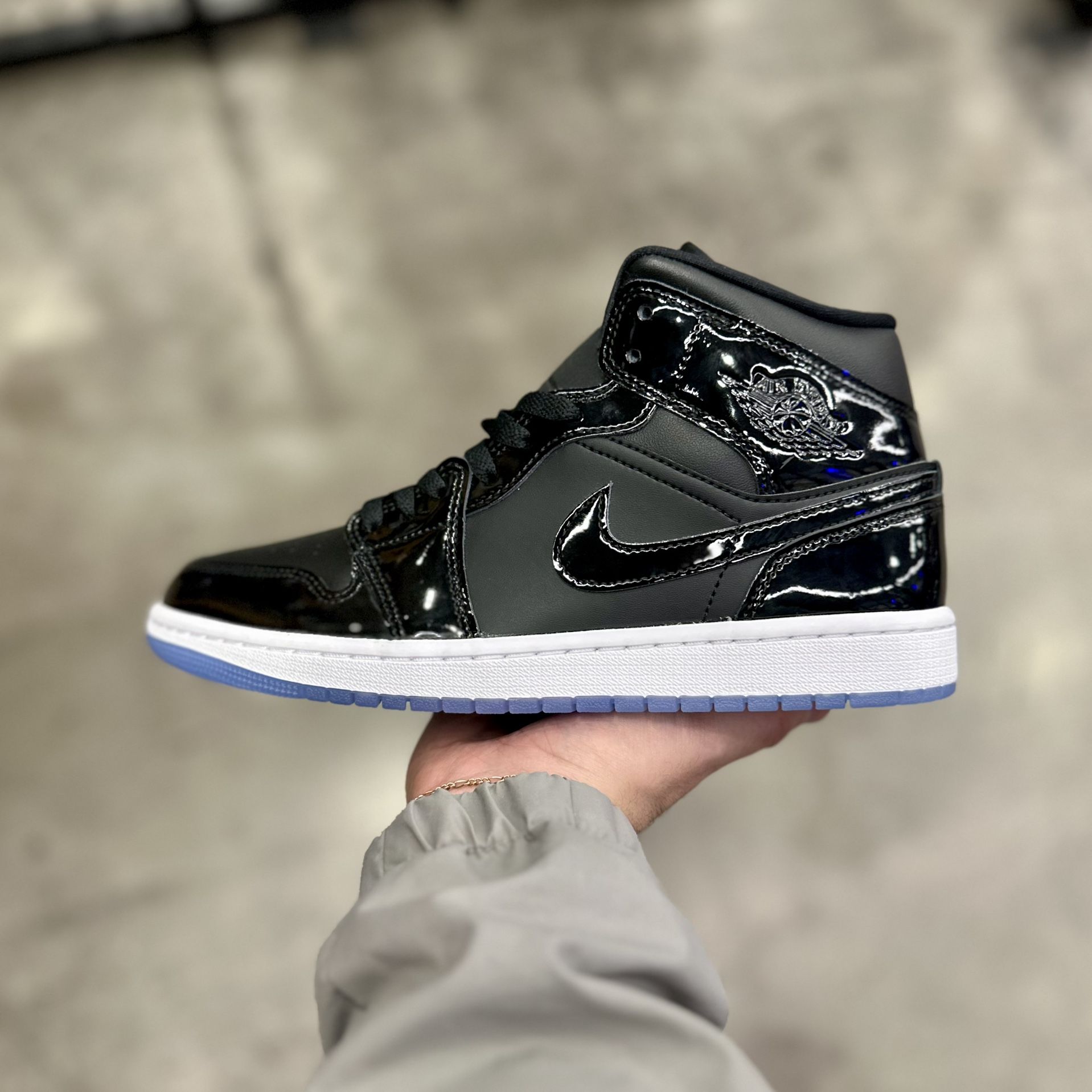 Jordan 1 Mid SE “Space Jam” Sizes 8 / 8.5 / 9 / 9.5 / 10 / 10.5 / 11 / 12 / 13 IN HAND BRAND NEW