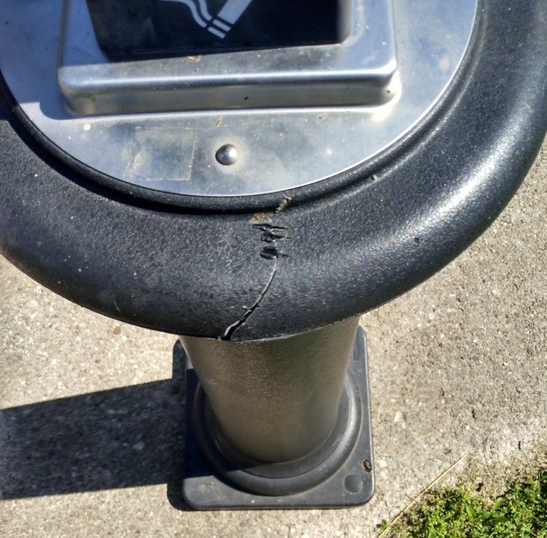 Rubbermaid Commercial Smoking Receptacle
