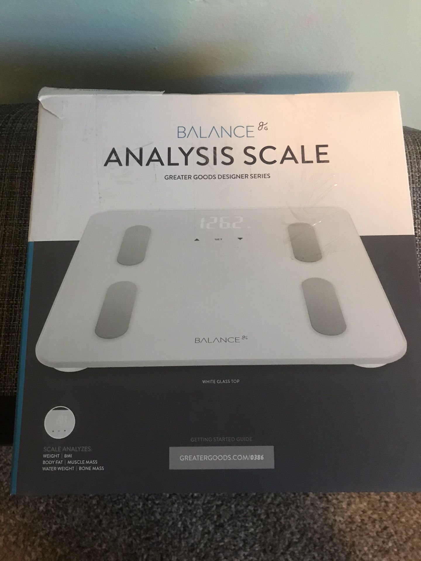 Body analysis scale measures 6 key components of your health