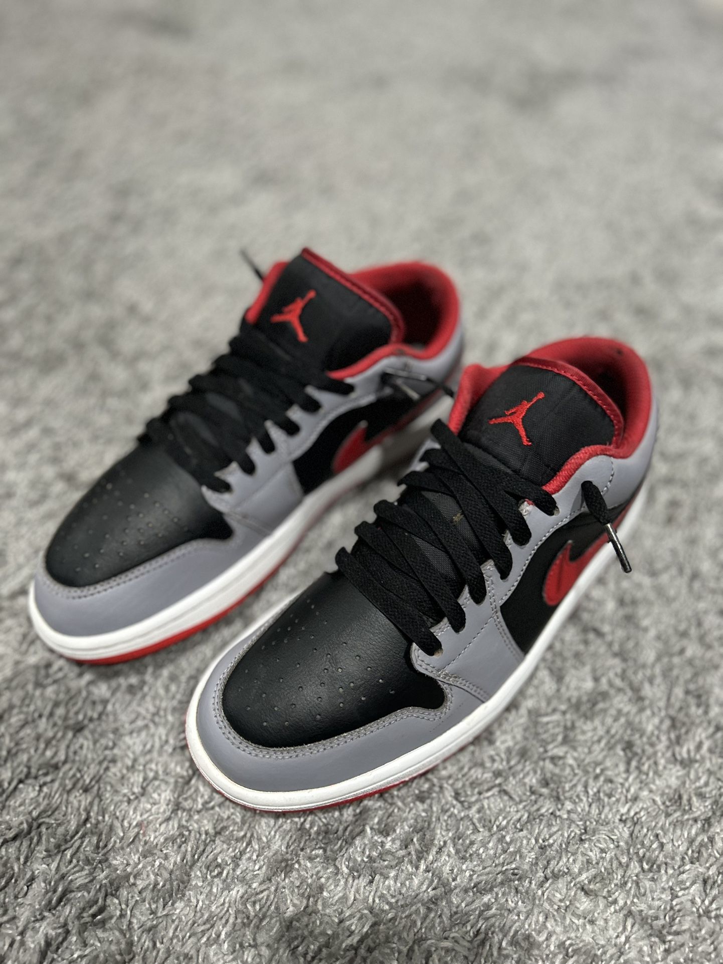 Jordan 1 Low Black Light Smoke Grey Gym Red