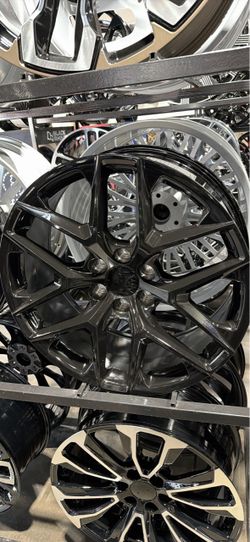 22s gloss black wheels new snowflakes new