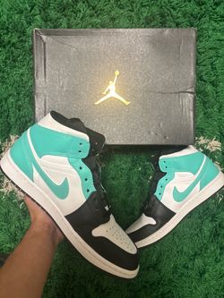 Jordan 1 Mid Tropical Twist Igloo