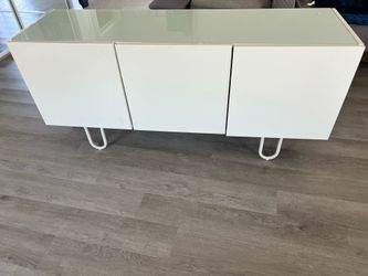 Glass Top Tv stand