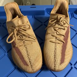 Yeezy Boost 350 V2