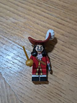 Lego Captain Hook Minifigure