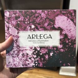 100 Colors Of Eyeshadow Palette