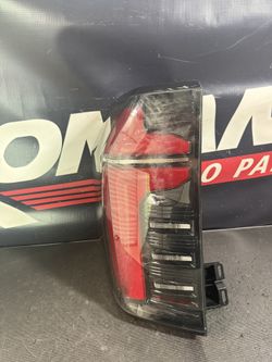 2025-2026 Chevy Tahoe Taillight