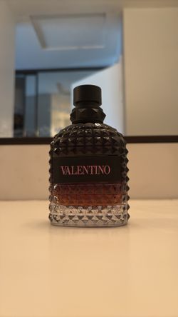 Valentino Uomo Born in Roma