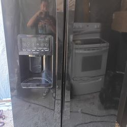 Kenmore refrigerator working conditions 