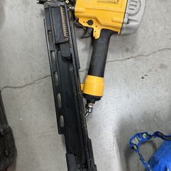 DEWALT NAIL GUN  21’