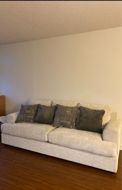 96” Chenille Deep Seat Sofa Roys Furniture - less than 1 year old