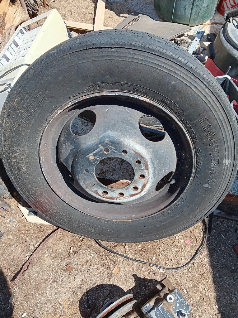 Motorhome Wheel  225/70R19.5