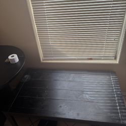 Medium Sz Coffee Table 40’