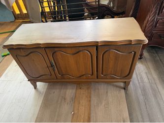 Vintage French Provincial Buffet Cabinet / TV Stand / Console