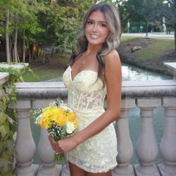 Sherri Hill Women's Yellow and Cream Dress Sherri Hill Women's Yellow and Cream Dress