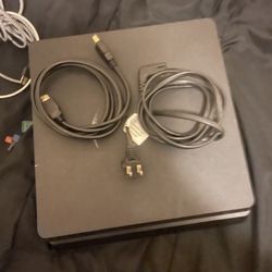 PS4 800 Gigabytes Of Storage