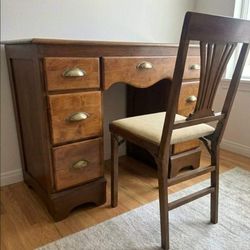 Antique Desk With Chair 