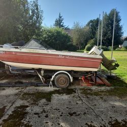 1970's Bayliner Speedboat