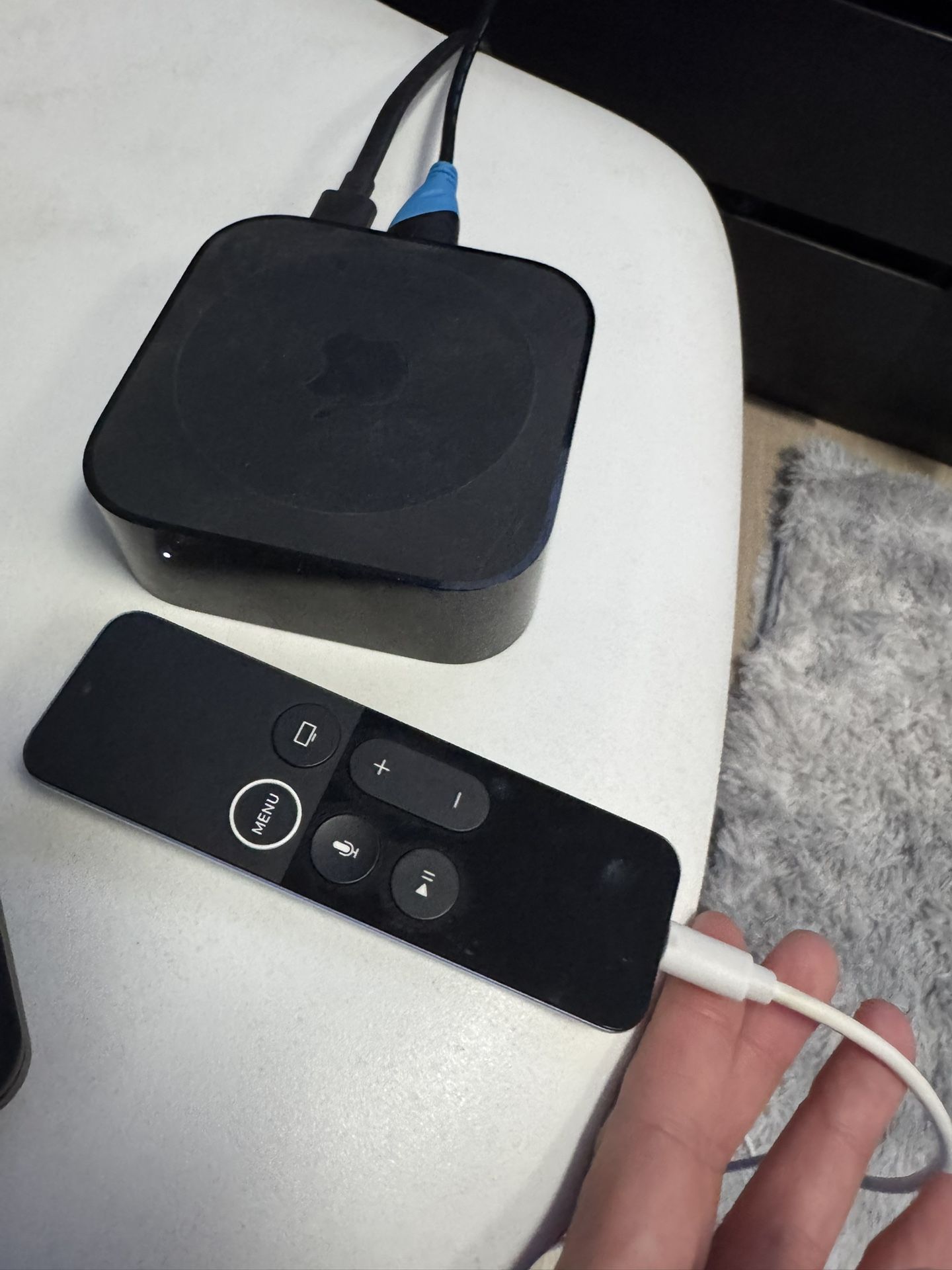 Apple TV HD (32GB) + 2021 Siri Remote — Great Condition!