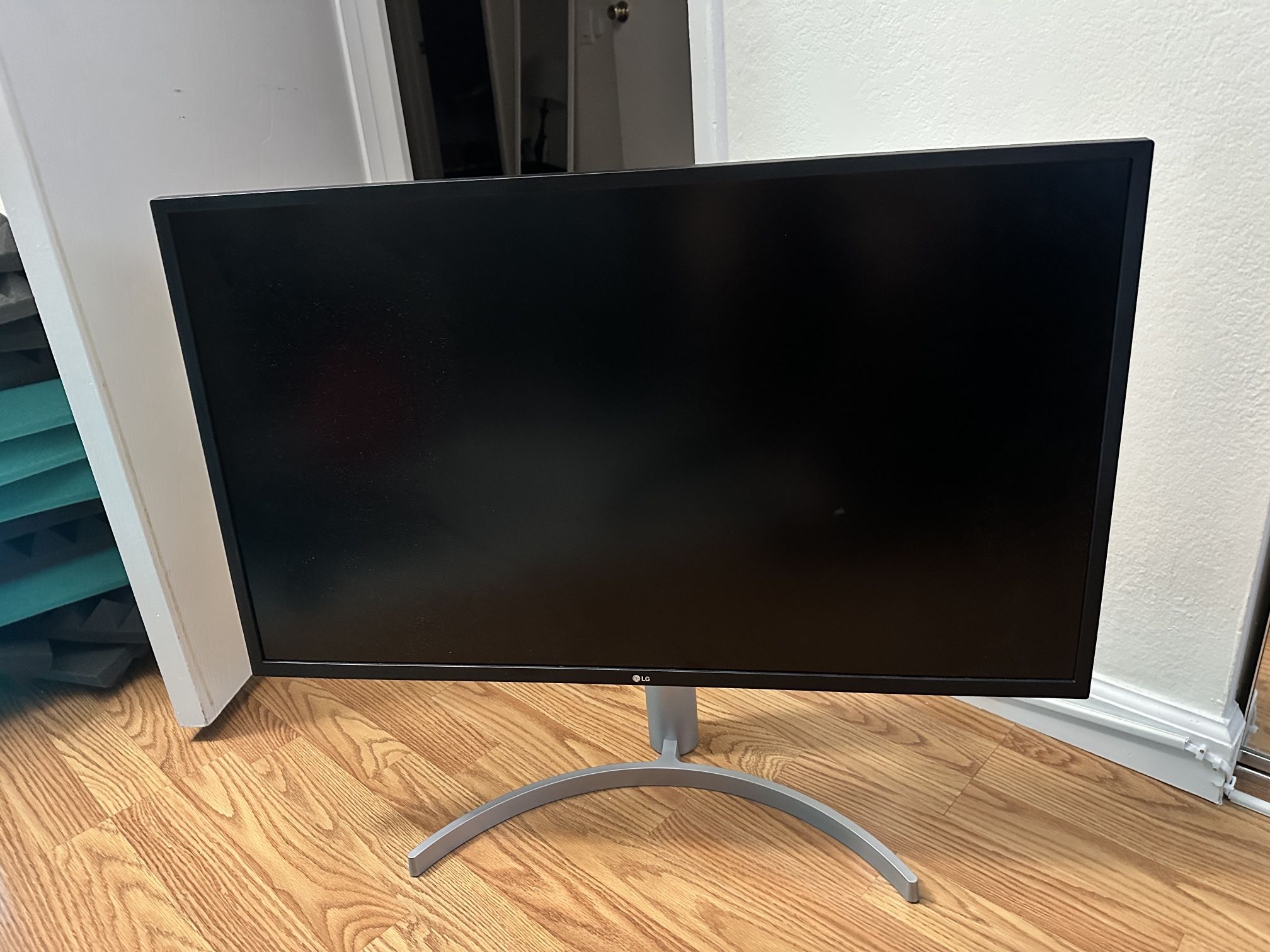 32in. 4k Monitor