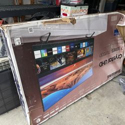 Samsung Uhd Crystal 7 Series  75” Flat Screen Tv. Brand New. In Box. 