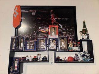 Michael Jordan Wall Art + Astros Bobbleheads & Collectibles Bundle