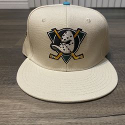VINTAGE THE MIGHTY DUCKS HAT