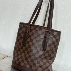Louis Vuitton Bucket Damier Ebene Shoulder Bag 