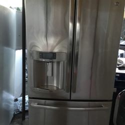 GE French Door Refrigerator 