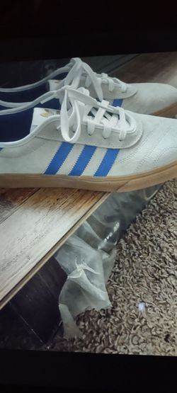 $40 obo Adidas size11