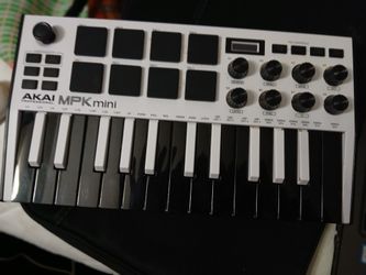 Akai Mpk Mini Digital Wireless Keyboard