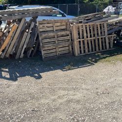 FREE PALLETS 