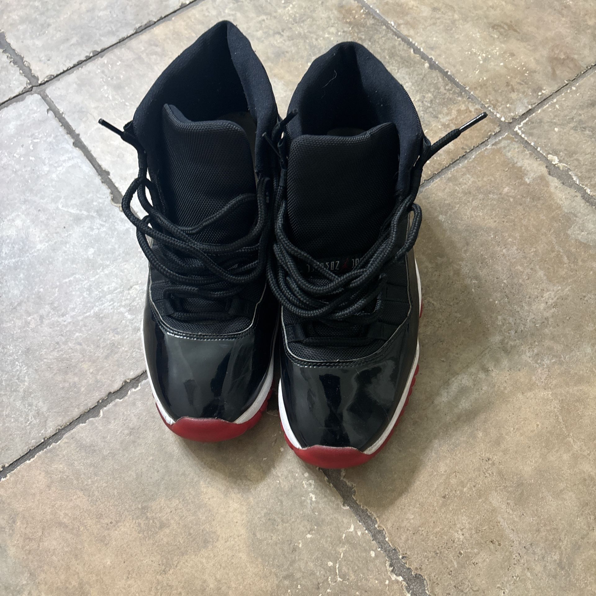 Jordan Bred 11s Size 11