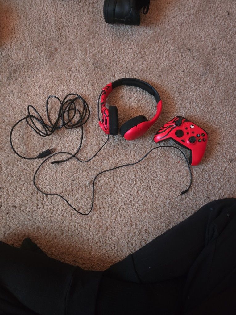 red and black wired xbox headset controller combo