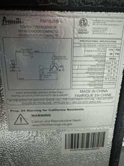 Avanti RM16J1B / 1.6 Cubic Foot Refrigerator