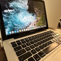 MacBook (13-inch, Late 2009)