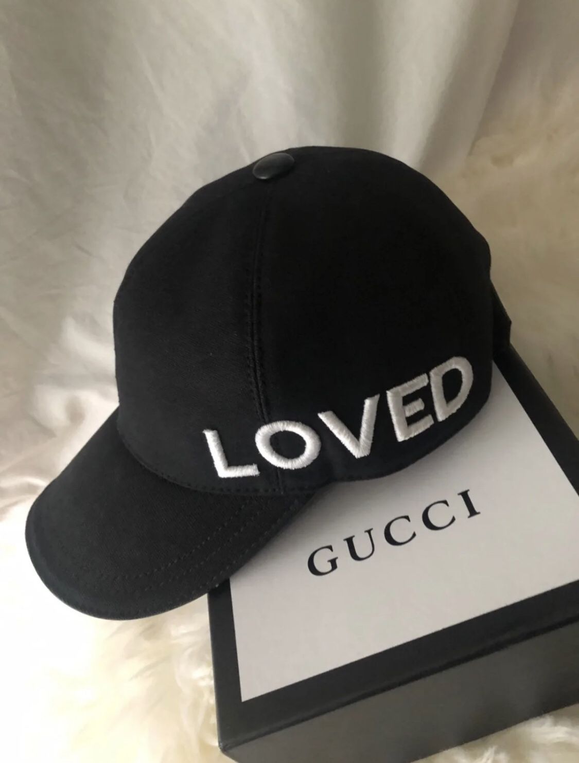 GUCCI “LOVED” (NEW!!) Adjustable