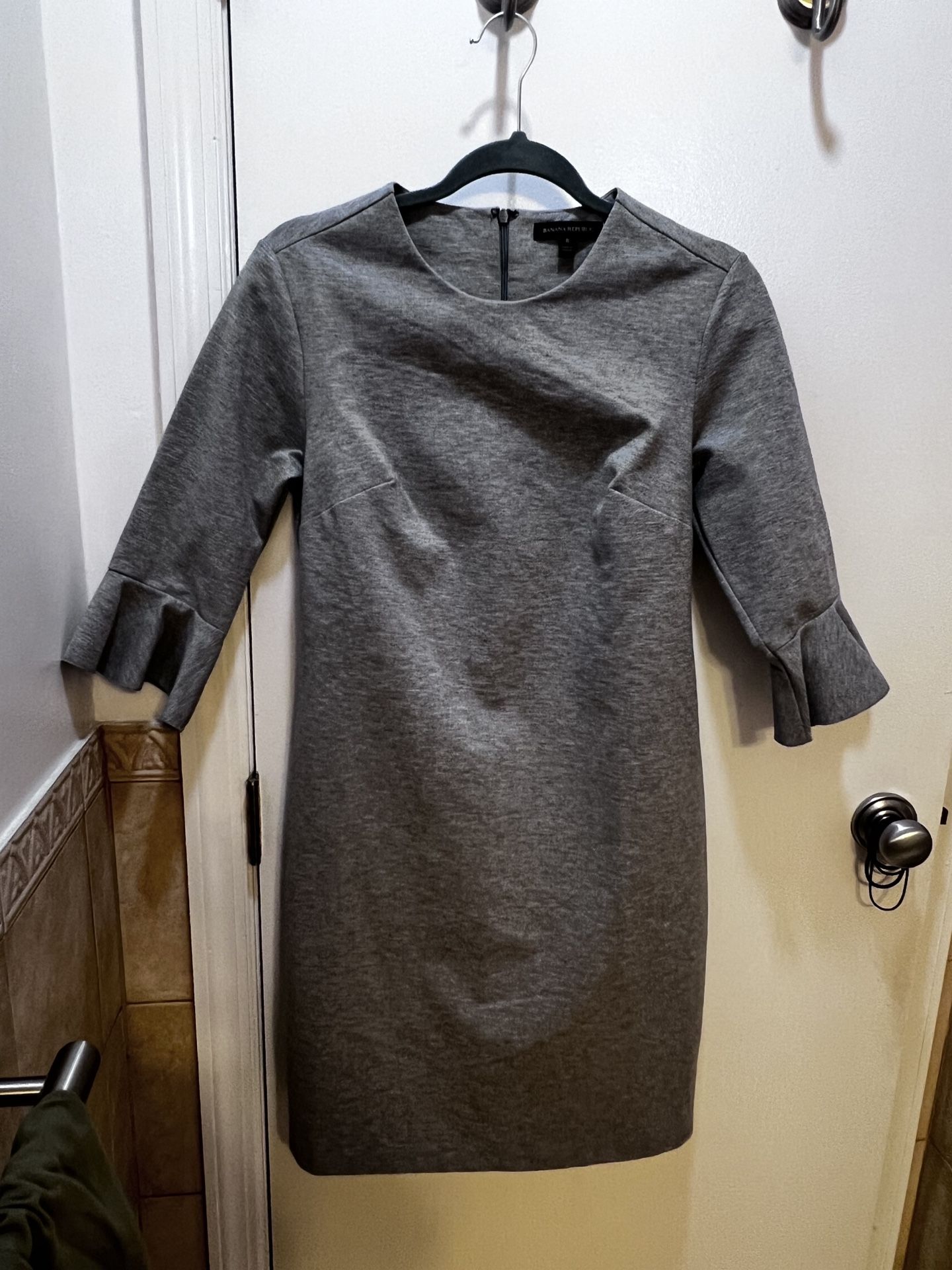 Banana Republic gray Women’s Dress