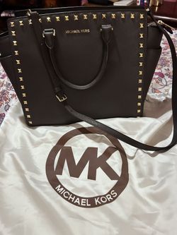 Michael Kors Selma Gold Studded XL Handbag & Dust Cover